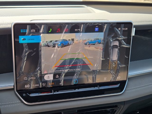 New 2026 Volkswagen Tiguan SE R-Line FWD image 13