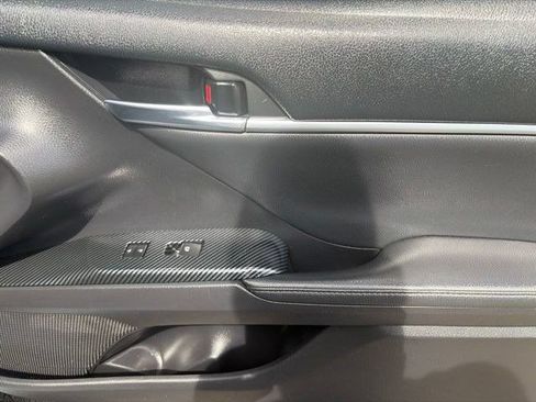 Used 2020 Toyota Camry XSE FWD image 40