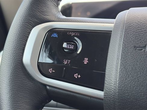 Certified 2025 Nissan Armada SV AWD/4WD image 18