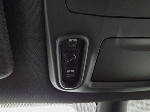 New 2026 Chrysler Pacifica Select FWD image 28