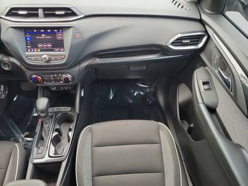 Used 2021 Chevrolet TrailBlazer LT FWD image 14