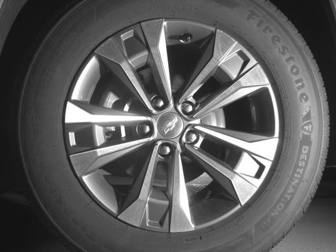 Used 2025 Chevrolet Equinox LT image 12