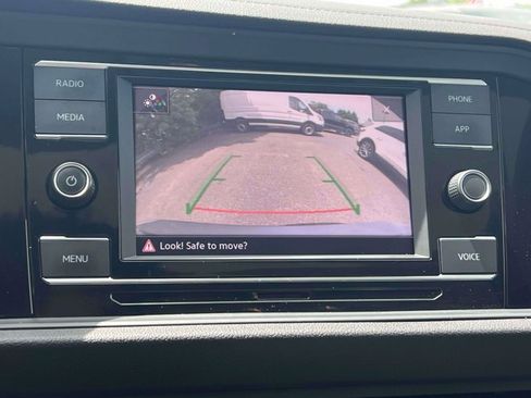 Used 2023 Volkswagen Jetta SE w/ Panoramic Sunroof Package FWD image 35