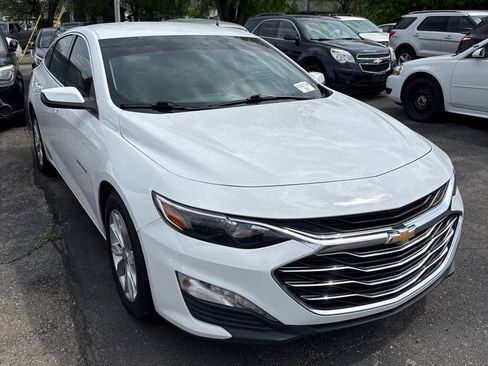 Used 2022 Chevrolet Malibu LT FWD image 1