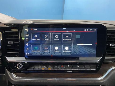 Used 2022 GMC Sierra 1500 SLT w/ SLT Convenience Package image 27