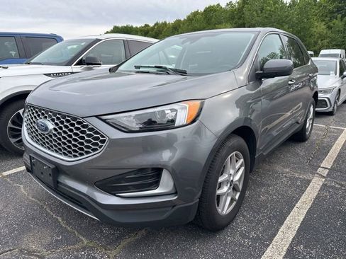 Used 2024 Ford Edge SEL AWD/4WD image 3