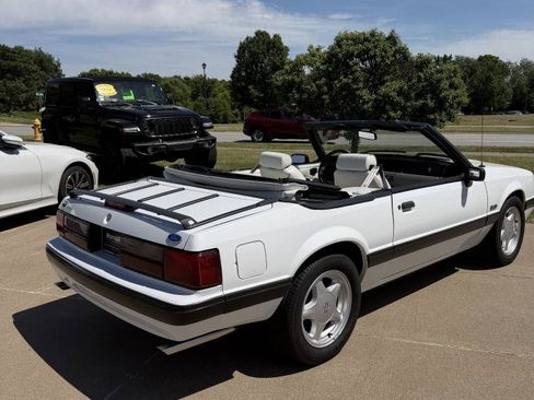 Used 1991 Ford Mustang LX RWD image 11