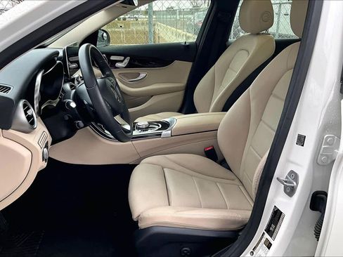 Certified 2018 Mercedes-Benz C 300 Sedan image 7