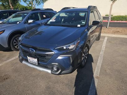 Used 2023 Subaru Outback Limited w/ Tech Package 2
