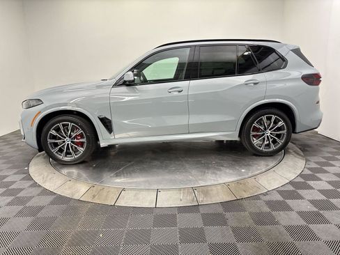 New 2026 BMW X5 xDrive40i w/ M Sport Package AWD/4WD image 16