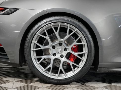 Certified 2021 Porsche 911 Targa 4S AWD/4WD image 22