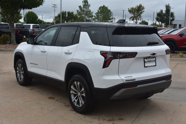 New 2027 Chevrolet Equinox LT w/ Safety and Technology Package FWD image 8