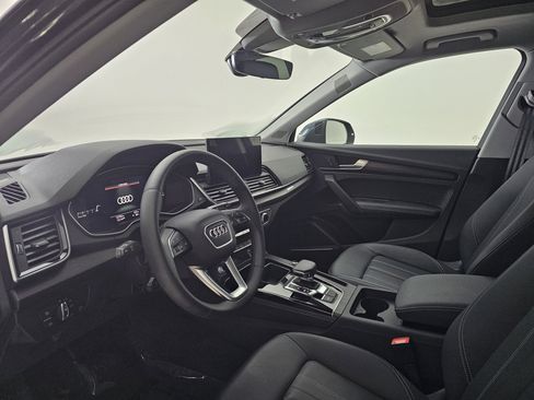 Used 2024 Audi Q5 2.0T Premium Plus w/ Premium Plus Package image 7