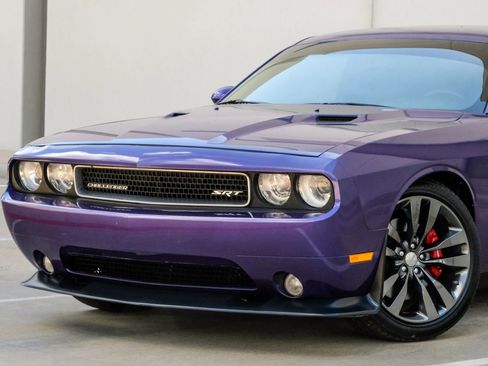 Used 2013 Dodge Challenger SRT8 w/ Harman Kardon Audio Group image 10
