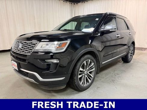 Used 2018 Ford Explorer Platinum image 11