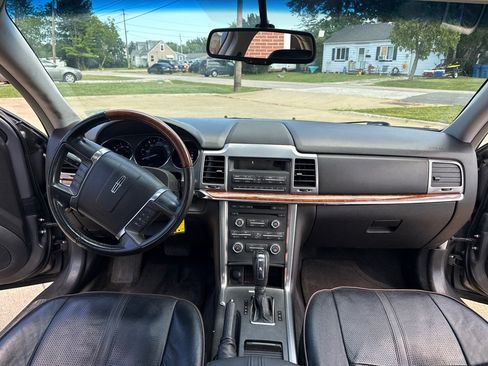 Used 2011 Lincoln MKZ AWD image 9