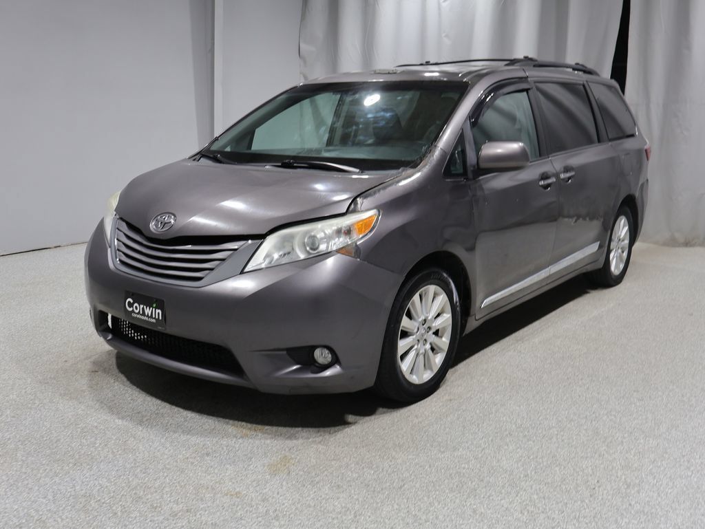 Used 2015 Toyota Sienna XLE AWD/4WD image 14