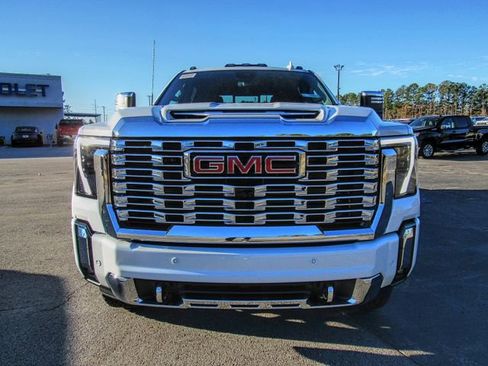 New 2026 GMC Sierra 2500 Denali image 2