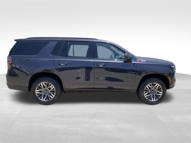 Used 2025 Chevrolet Tahoe Z71 AWD/4WD image 2