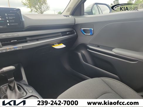 New 2026 Kia K4 FWD image 17