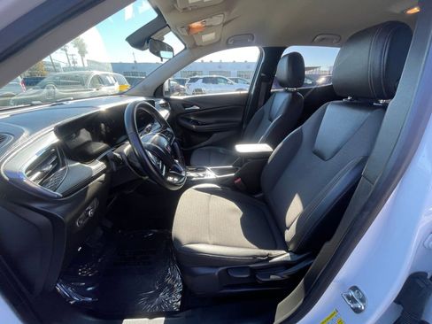 Used 2025 Buick Encore GX Preferred image 27