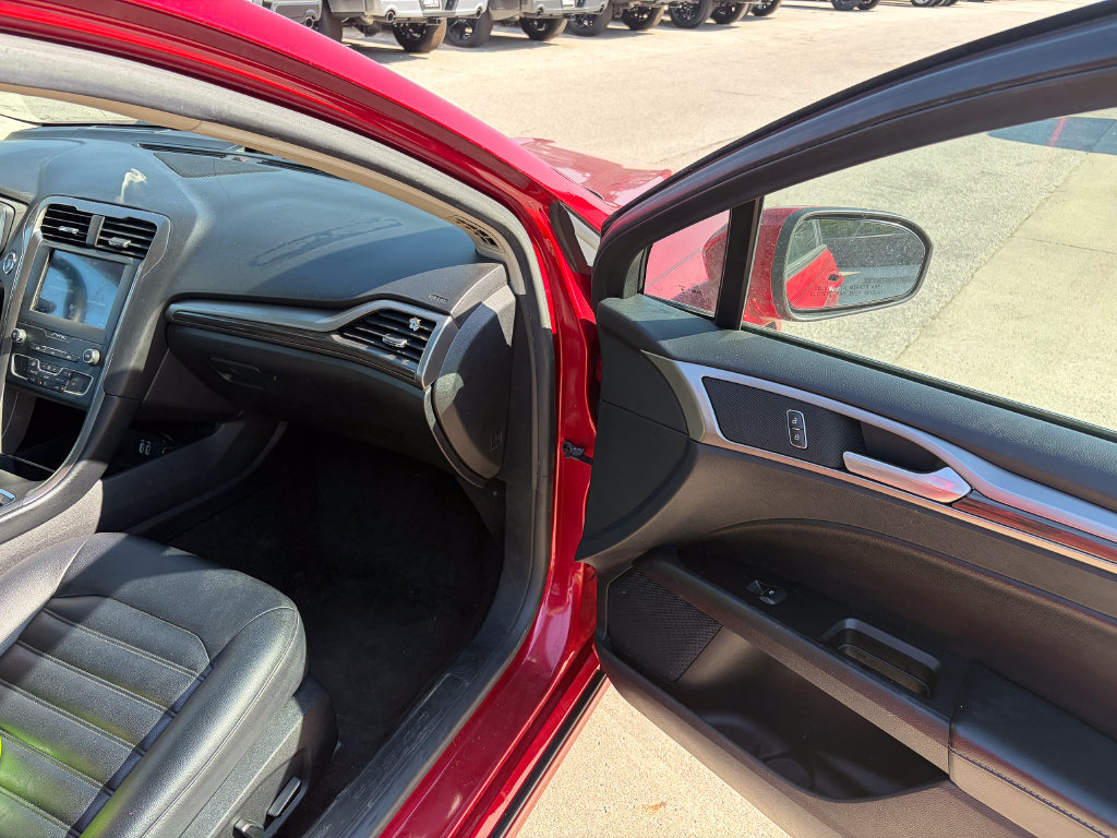 Certified 2020 Ford Fusion SEL FWD image 9