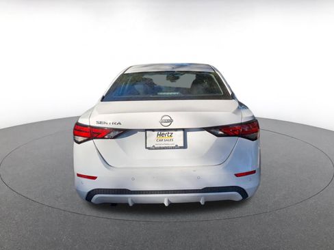 Used 2025 Nissan Sentra SV image 6