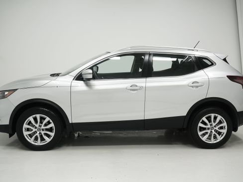 Used 2021 Nissan Rogue Sport SV FWD image 7