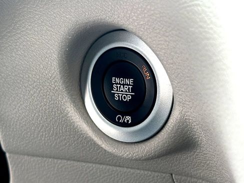 Used 2024 Chrysler Voyager LX FWD image 19