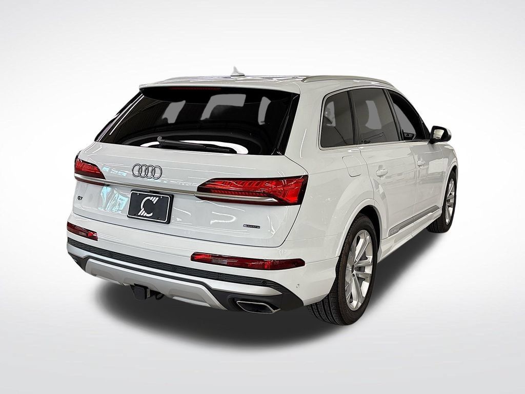 Used 2025 Audi Q7 3.0T Premium Plus AWD/4WD image 5