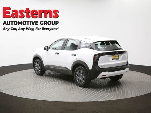 Used 2025 Nissan Kicks S image 63