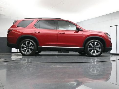 Used 2024 Honda Pilot Elite image 34