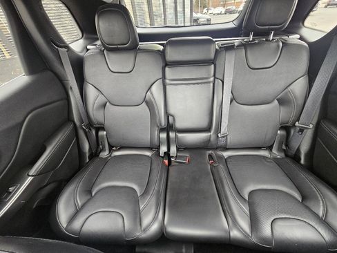 Used 2019 Jeep Cherokee Limited w/ Luxury Group image 40