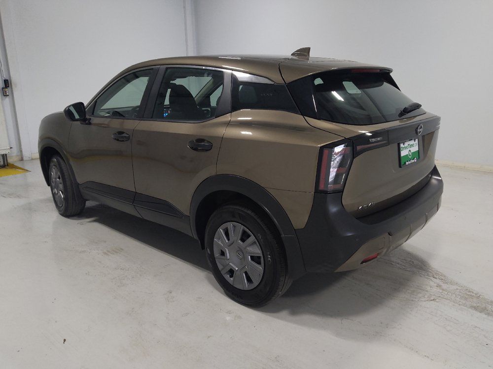 Used 2025 Nissan Kicks S FWD image 5