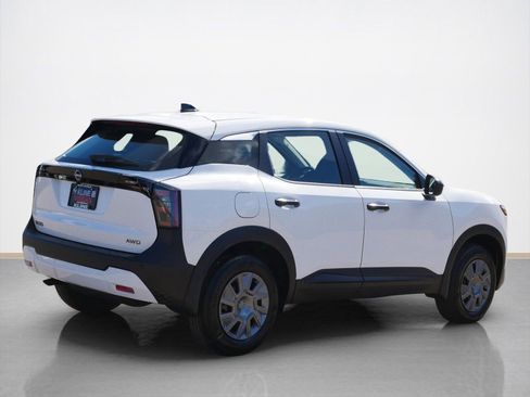 New 2026 Nissan Kicks S image 2