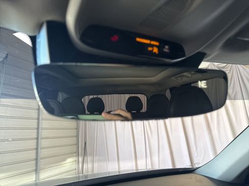 Used 2017 Volvo XC90 T6 Momentum w/ Vision Package image 28