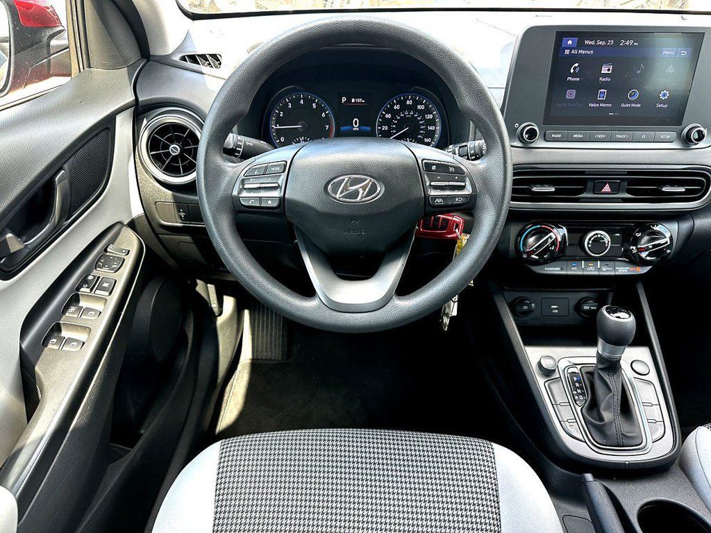 Used 2022 Hyundai Kona SE FWD image 23