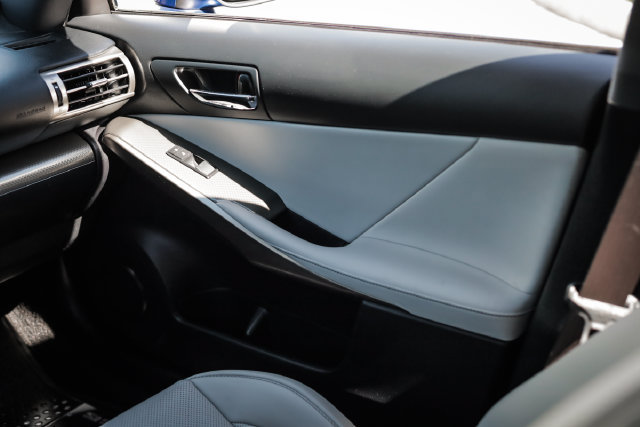 Used 2016 Lexus IS 350 AWD w/ F Sport Package image 48