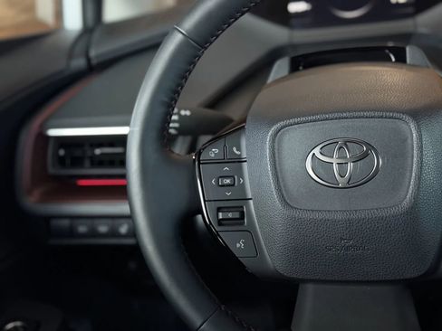 Used 2024 Toyota Prius Prime FWD image 22