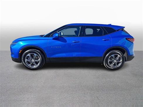 Used 2025 Chevrolet Blazer LT image 7
