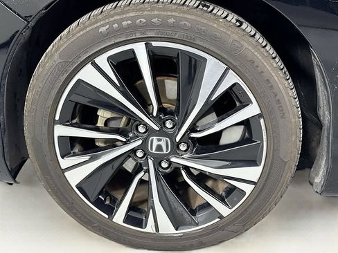 Used 2017 Honda Accord EX image 39