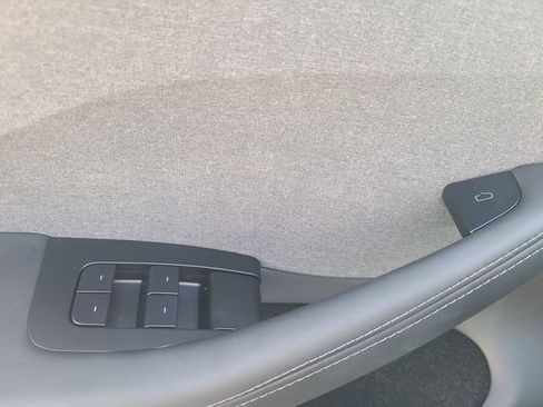 Used 2025 Tesla Model 3 Long Range RWD image 19