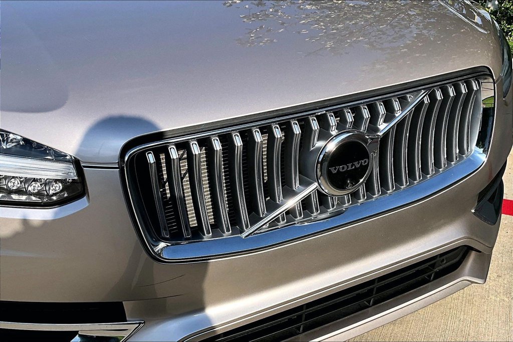 Certified 2023 Volvo XC90 B6 Plus w/ Protection Package Premier AWD/4WD image 39