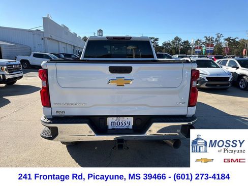 Used 2022 Chevrolet Silverado 2500 LTZ w/ LTZ Plus Package image 4