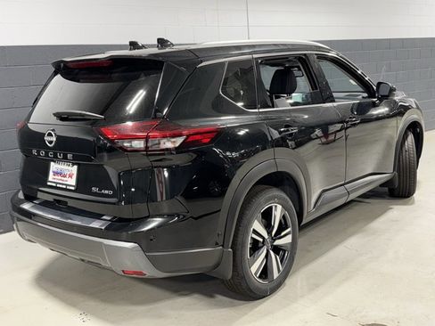 New 2025 Nissan Rogue SL w/ Tech Package image 13