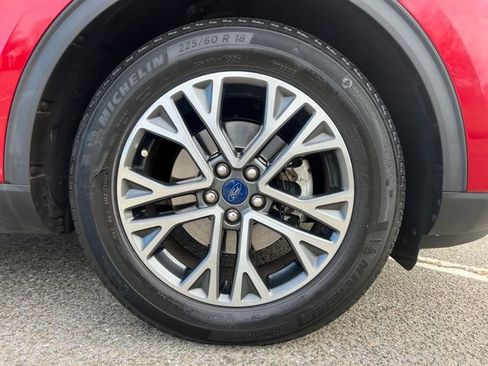 Used 2020 Ford Escape SEL image 13