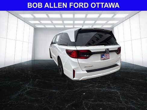 Used 2025 Honda Odyssey Sport-L image 3