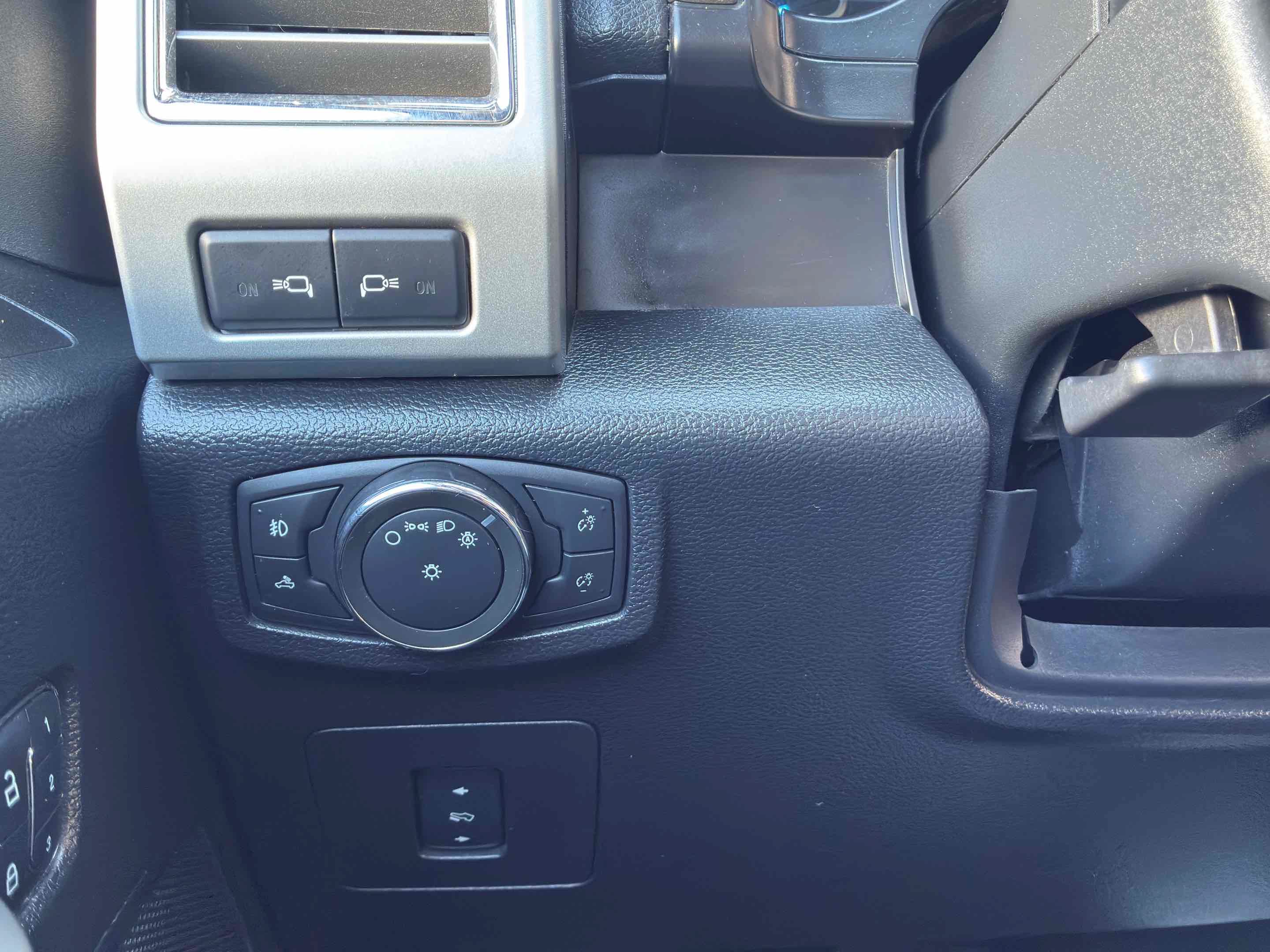 Used 2016 Ford F150 Lariat w/ Equipment Group 501A Mid AWD/4WD image 31
