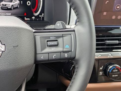 New 2026 Nissan Pathfinder Platinum AWD/4WD image 18
