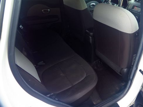 Used 2016 Kia Soul image 34
